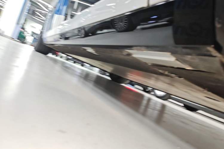 Used Li Auto MEGA 2025 Home Family Special Edition Left Side Sill