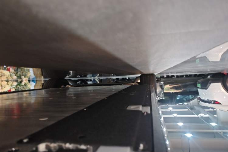 Used Li Auto MEGA 2025 Home Family Special Edition Left Side Sill