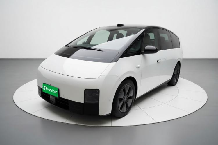 Li Auto MEGA 2025 Home Family Special Edition