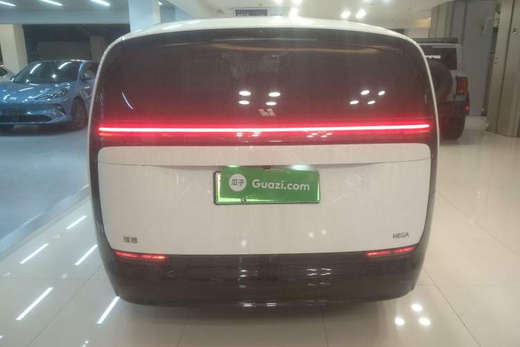 Used Li Auto MEGA 2025 Home Family Special Edition Rear