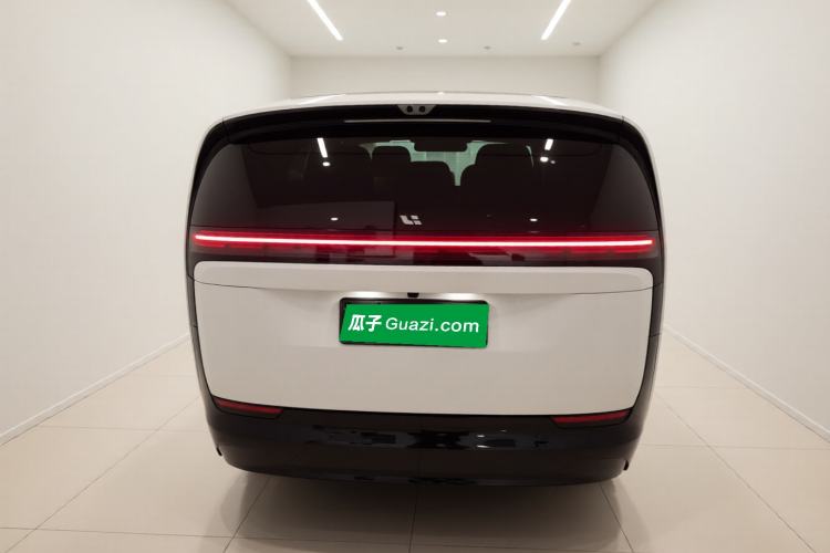 Used Li Auto MEGA 2025 Ultra Smart Refreshed Edition Rear