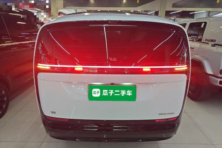 Used Li Auto MEGA 2025 Home Family Special Edition Rear