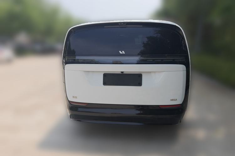 Used Li Auto MEGA 2025 Home Family Special Edition Rear