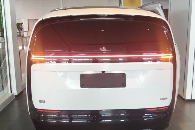 Used Li Auto MEGA 2025 Ultra Smart Refreshed Edition Rear