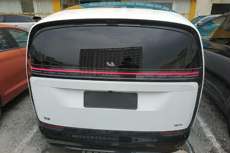 Used Li Auto MEGA 2025 Ultra Smart Refreshed Edition Rear