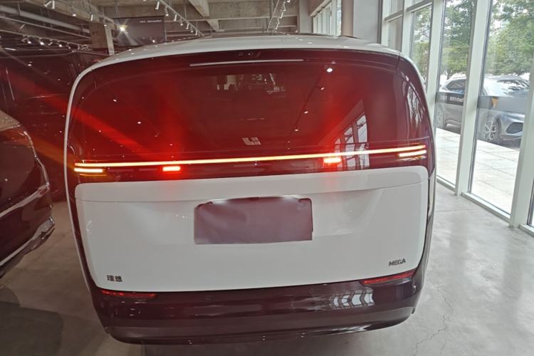 Used Li Auto MEGA 2025 Home Family Special Edition Rear