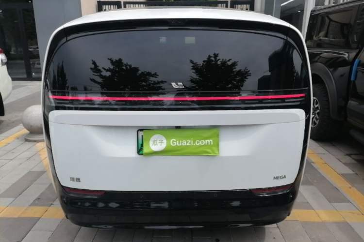 Used Li Auto MEGA 2025 Home Family Special Edition Rear