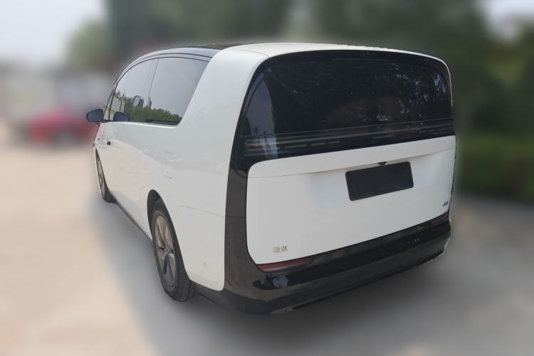 Used Li Auto MEGA 2025 Home Family Special Edition Rear Left 45 Deg