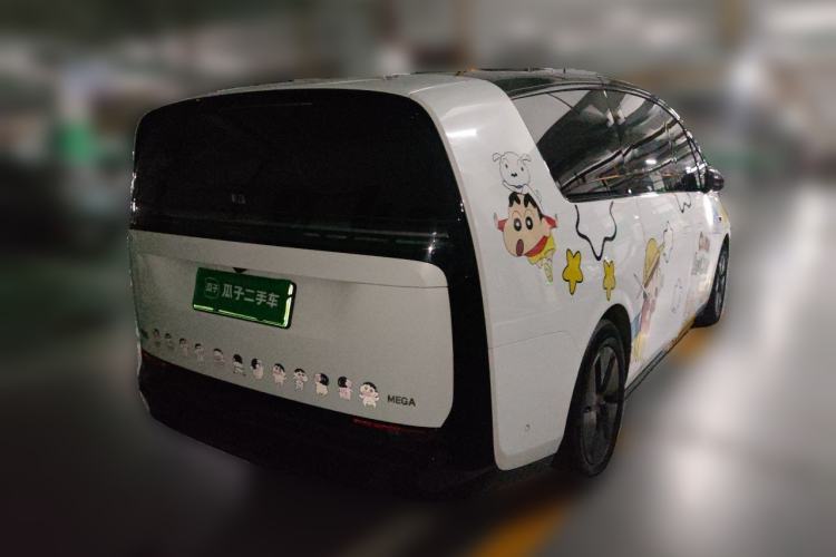 Used Li Auto MEGA 2025 Home Family Special Edition Rear Right 45 Deg