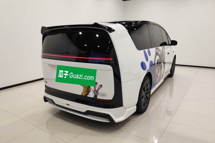 Used Li Auto MEGA 2025 Home Family Special Edition Rear Right 45 Deg