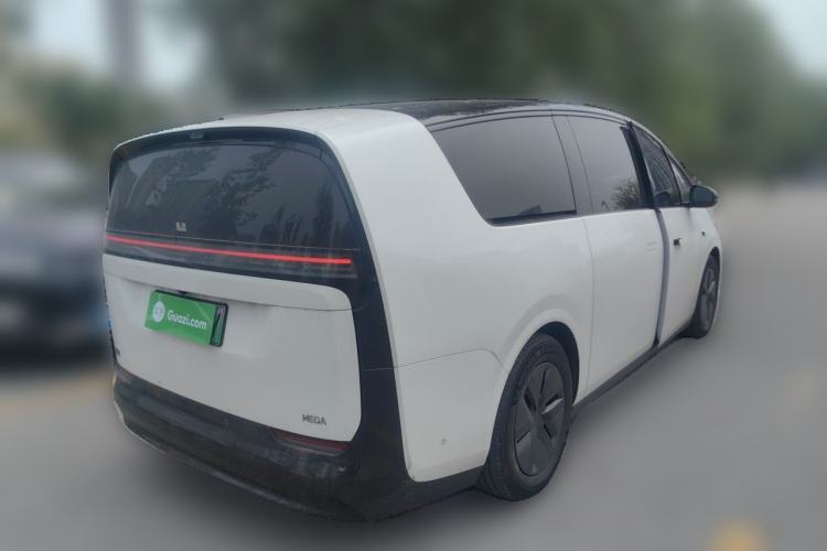 Used Li Auto MEGA 2025 Home Family Special Edition Rear Right 45 Deg