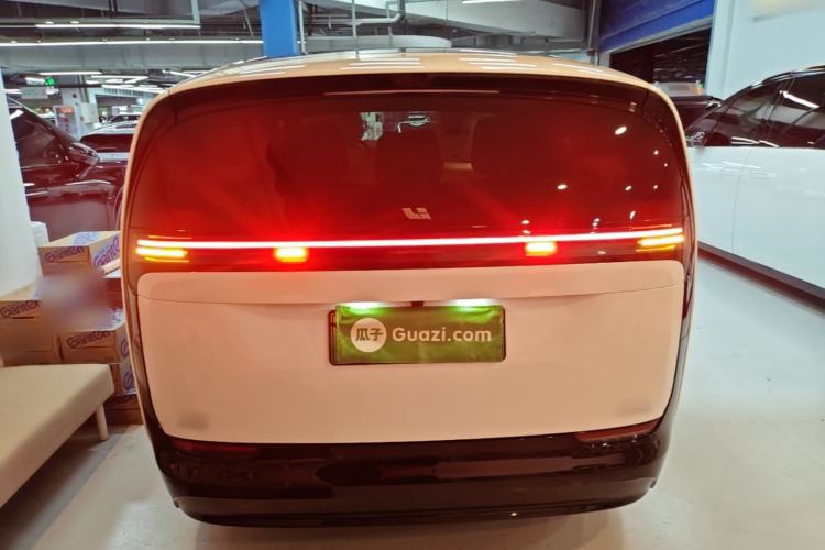 Used Li Auto MEGA 2025 Home Family Special Edition Rear