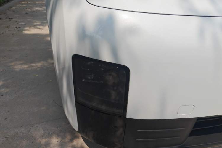 Used Li Auto MEGA 2025 Home Family Special Edition Right Front Headlight