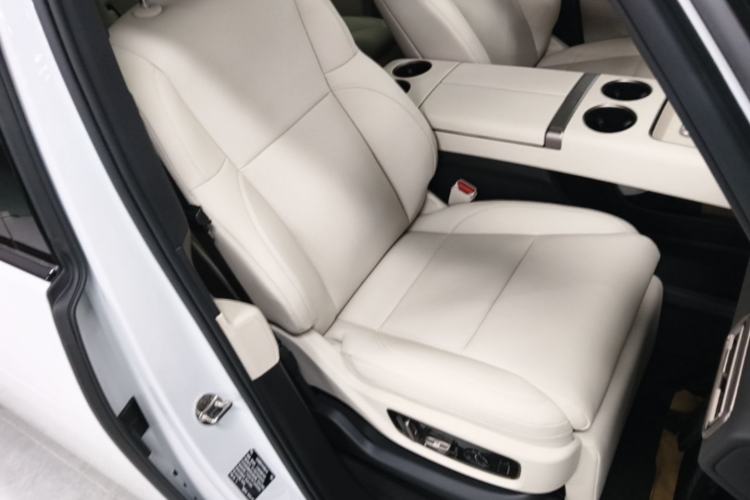 Used Li Auto MEGA 2025 Home Family Special Edition Right Front Seat