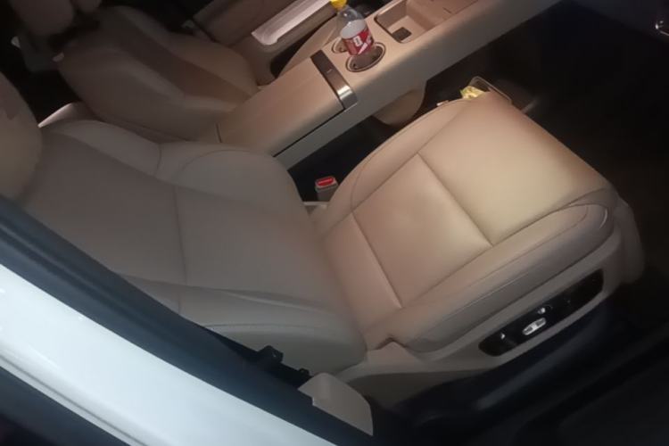Used Li Auto MEGA 2025 Home Family Special Edition Right Front Seat