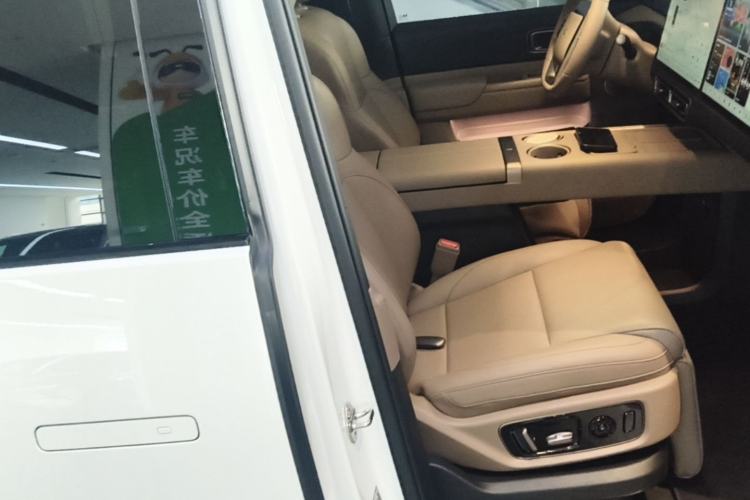 Used Li Auto MEGA 2025 Home Family Special Edition Right Front Seat