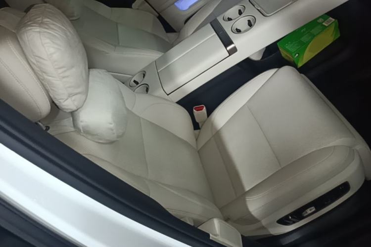 Used Li Auto MEGA 2025 Home Family Special Edition Right Front Seat