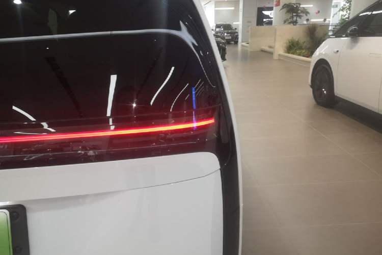 Used Li Auto MEGA 2025 Home Family Special Edition Right Rear Taillight