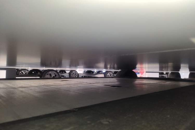 Used Li Auto MEGA 2025 Ultra Smart Refreshed Edition Right Side Sill
