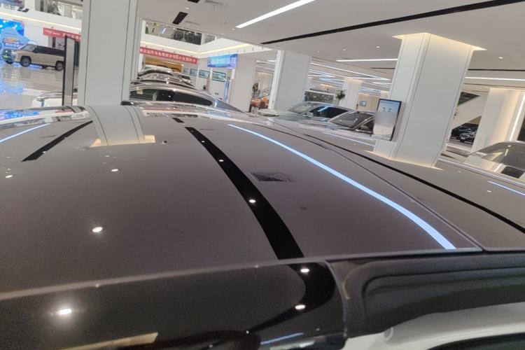 Used Li Auto MEGA 2025 Ultra Smart Refreshed Edition Roof