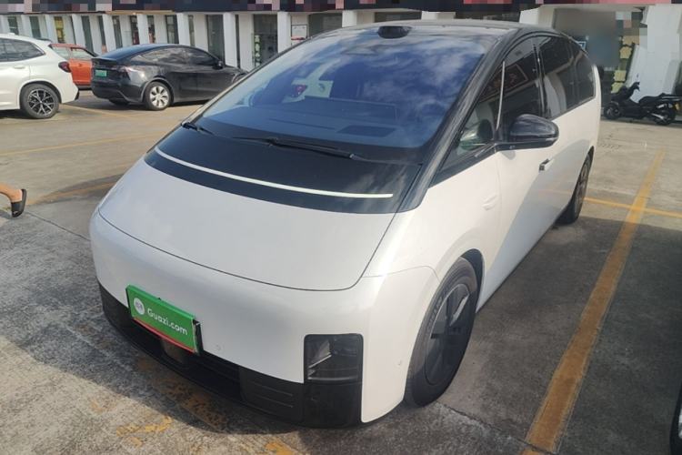 Li Auto MEGA 2025 Home Family Special Edition