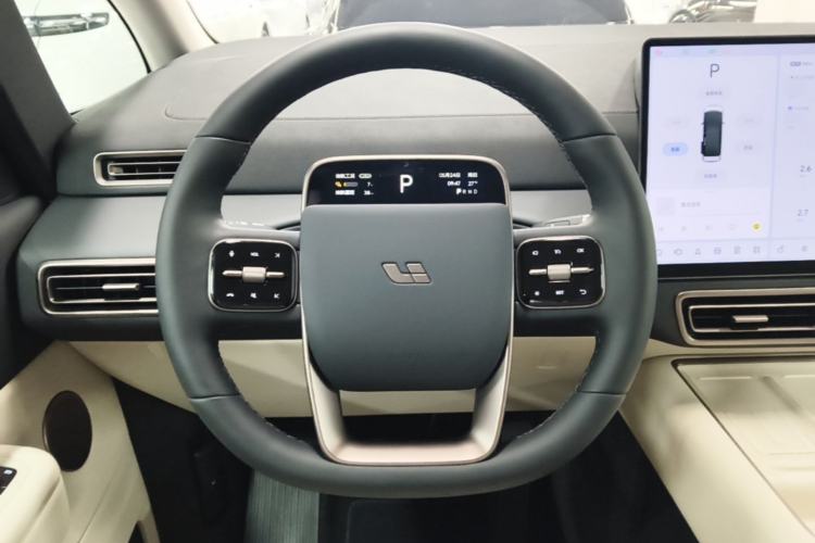 Used Li Auto MEGA 2025 Home Family Special Edition Steering Wheel