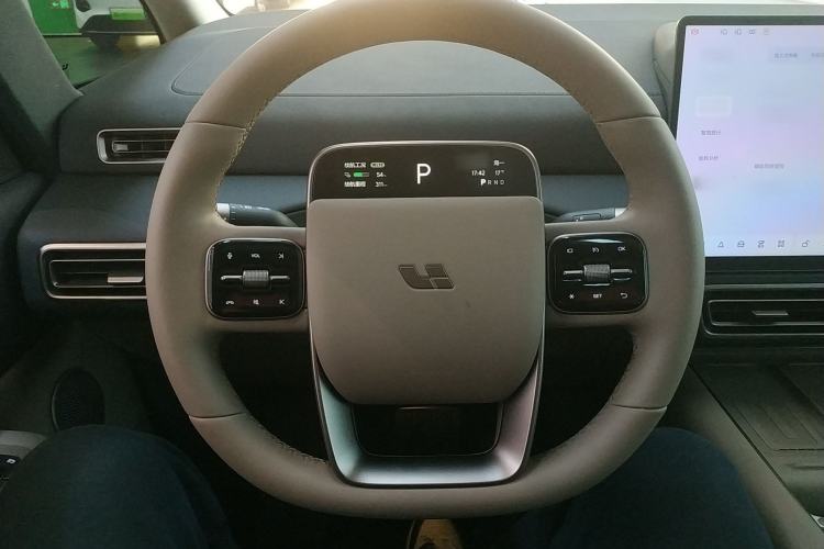 Used Li Auto MEGA 2025 Home Family Special Edition Steering Wheel