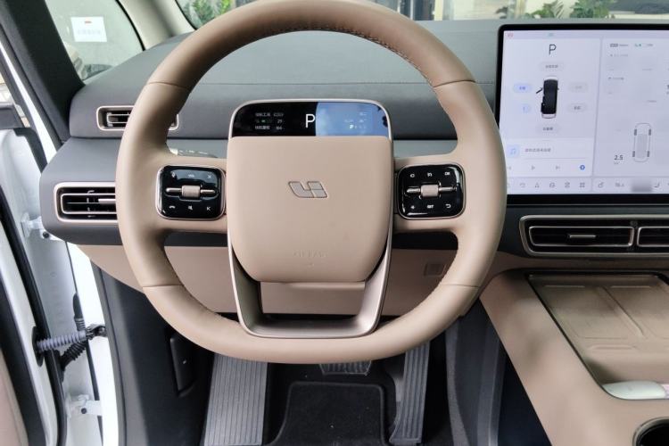 Used Li Auto MEGA 2025 Home Family Special Edition Steering Wheel