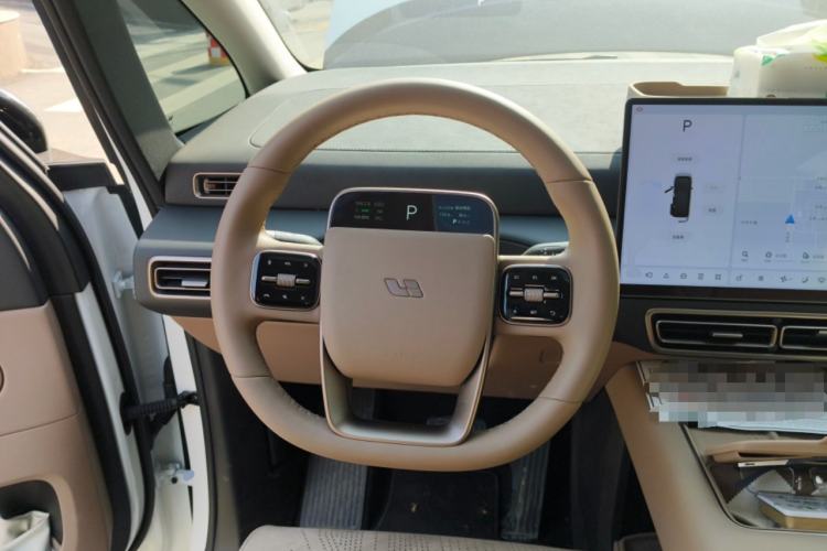 Used Li Auto MEGA 2025 Home Family Special Edition Steering Wheel