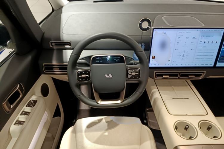 Used Li Auto MEGA 2025 Home Family Special Edition Steering Wheel