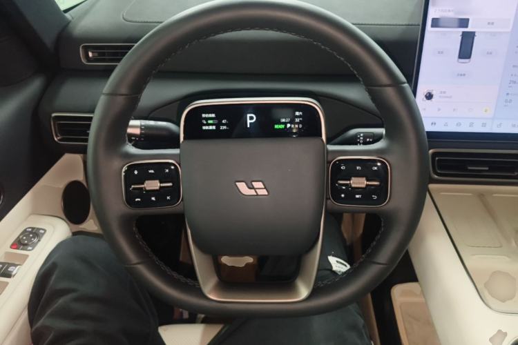 Used Li Auto MEGA 2025 Home Family Special Edition Steering Wheel