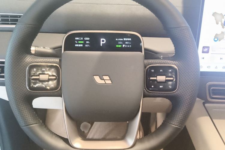 Used Li Auto MEGA 2025 Ultra Smart Refreshed Edition Steering Wheel