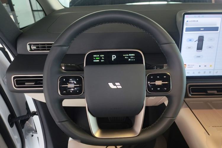 Used Li Auto MEGA 2025 Home Family Special Edition Steering Wheel