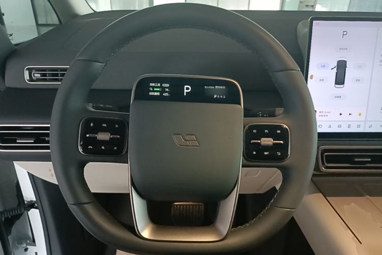 Used Li Auto MEGA 2025 Home Family Special Edition Steering Wheel