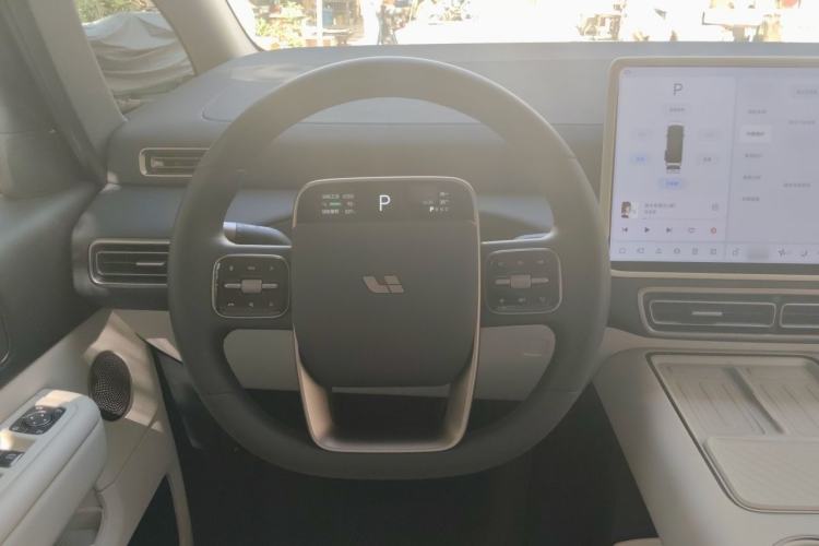 Used Li Auto MEGA 2025 Home Family Special Edition Steering Wheel