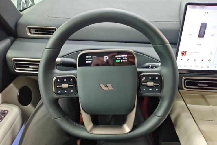 Used Li Auto MEGA 2025 Home Family Special Edition Steering Wheel