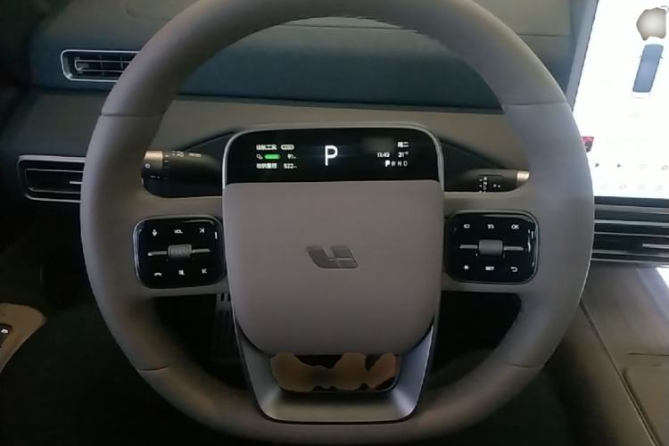 Used Li Auto MEGA 2025 Home Family Special Edition Steering Wheel