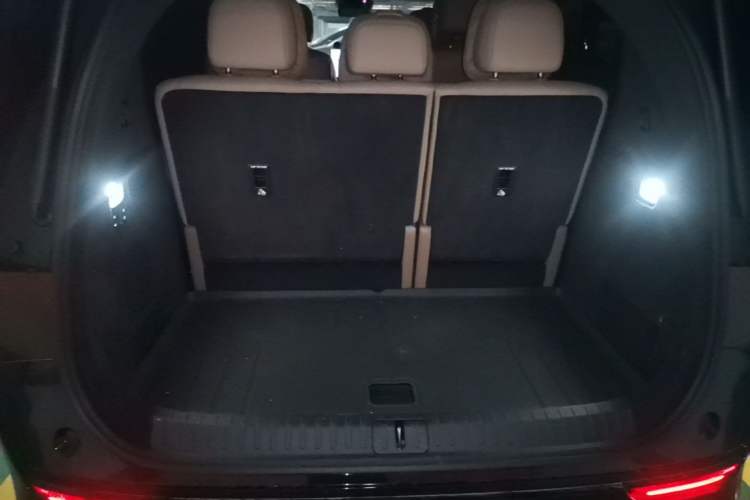 Used Li Auto MEGA 2025 Home Family Special Edition Trunk