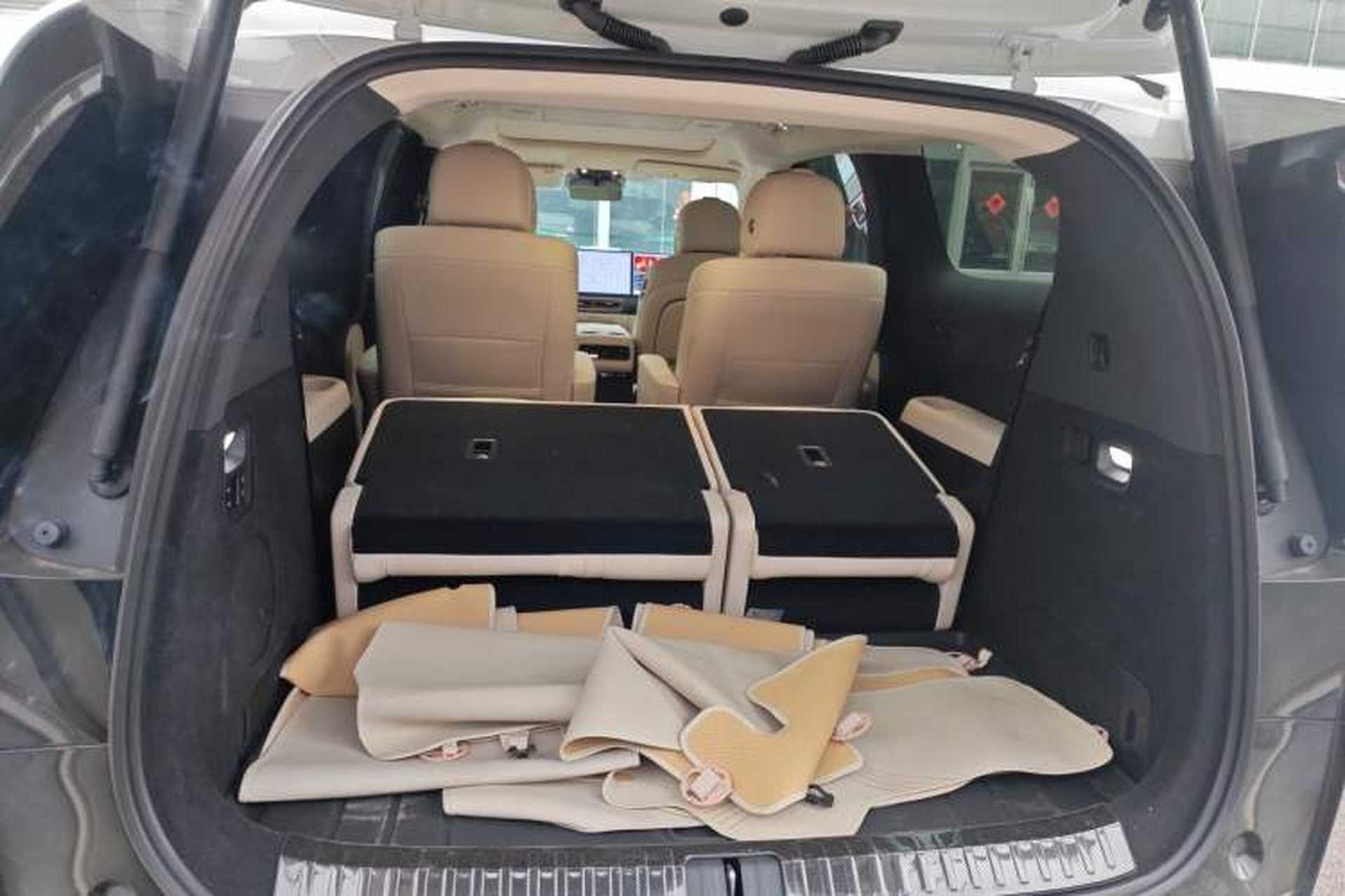 Used Li Auto MEGA 2025 Home Family Special Edition Trunk