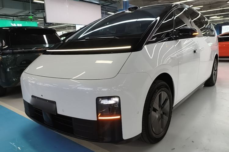 Used Li Auto MEGA 2025 Home Family Special Edition Guazi used car, China used car export, Used car for sale, Used cars, Cheapest cars for sale