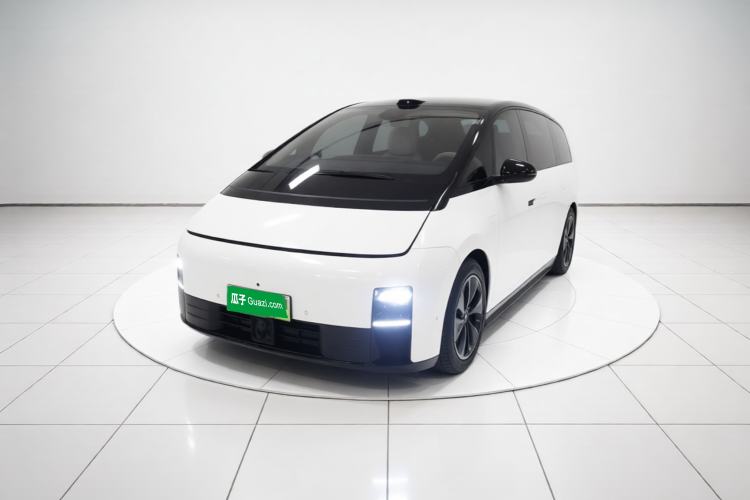 Li Auto MEGA 2025 Home Family Special Edition