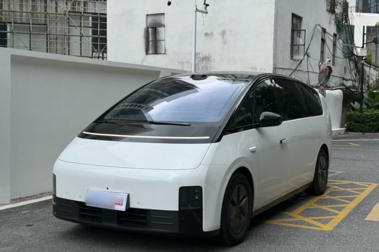 Li Auto MEGA 2025 Ultra Smart Refreshed Edition