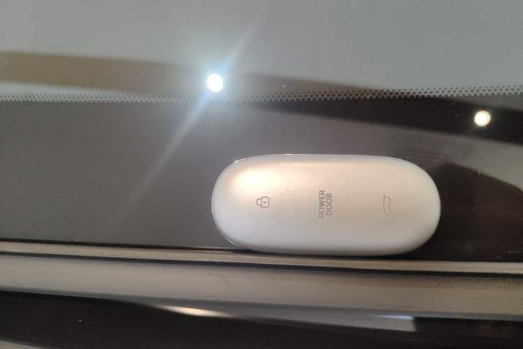 Used Li Auto MEGA 2025 Ultra Smart Refreshed Edition Vehicle Key