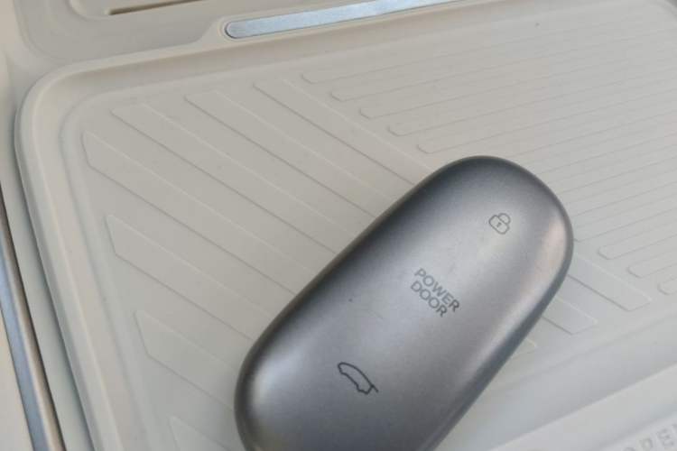Used Li Auto MEGA 2025 Home Family Special Edition Vehicle Key