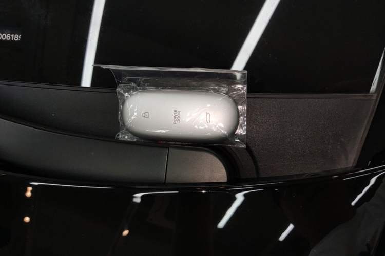 Used Li Auto MEGA 2025 Home Family Special Edition Vehicle Key