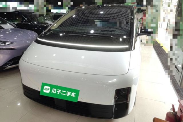 Used Li Auto MEGA 2025 Home Family Special Edition