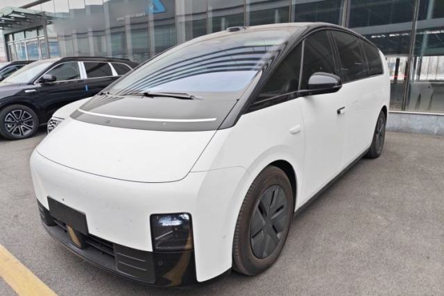 Used Li Auto MEGA 2025 Home Family Special Edition