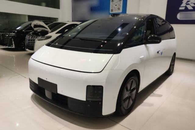 Used Li Auto MEGA 2025 Home Family Special Edition