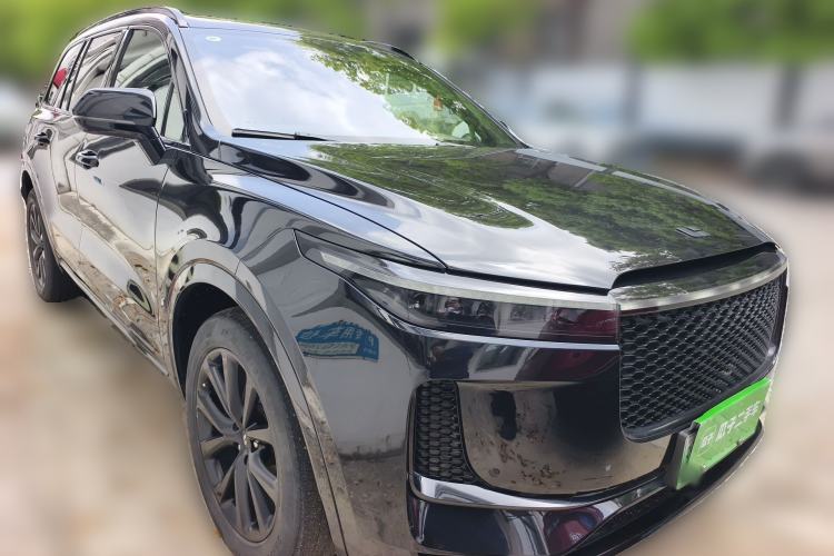 Used Li Auto ONE 2019 Extended-Range 6-Seater Version Front Right 45 Deg