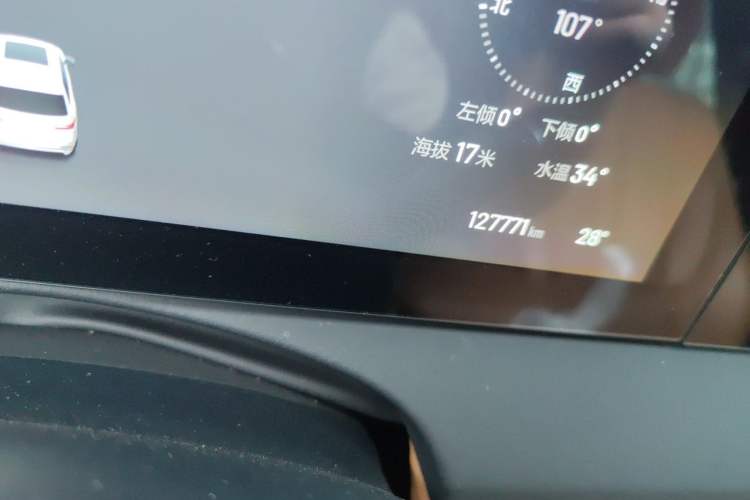 Used Li Auto ONE 2019 Extended-Range 6-Seater Version Odometer Close Up